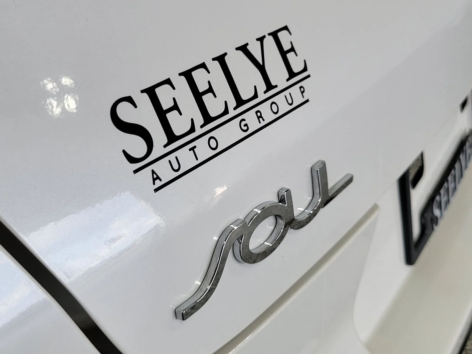 Used 2020 White Kia GT-Line image 30