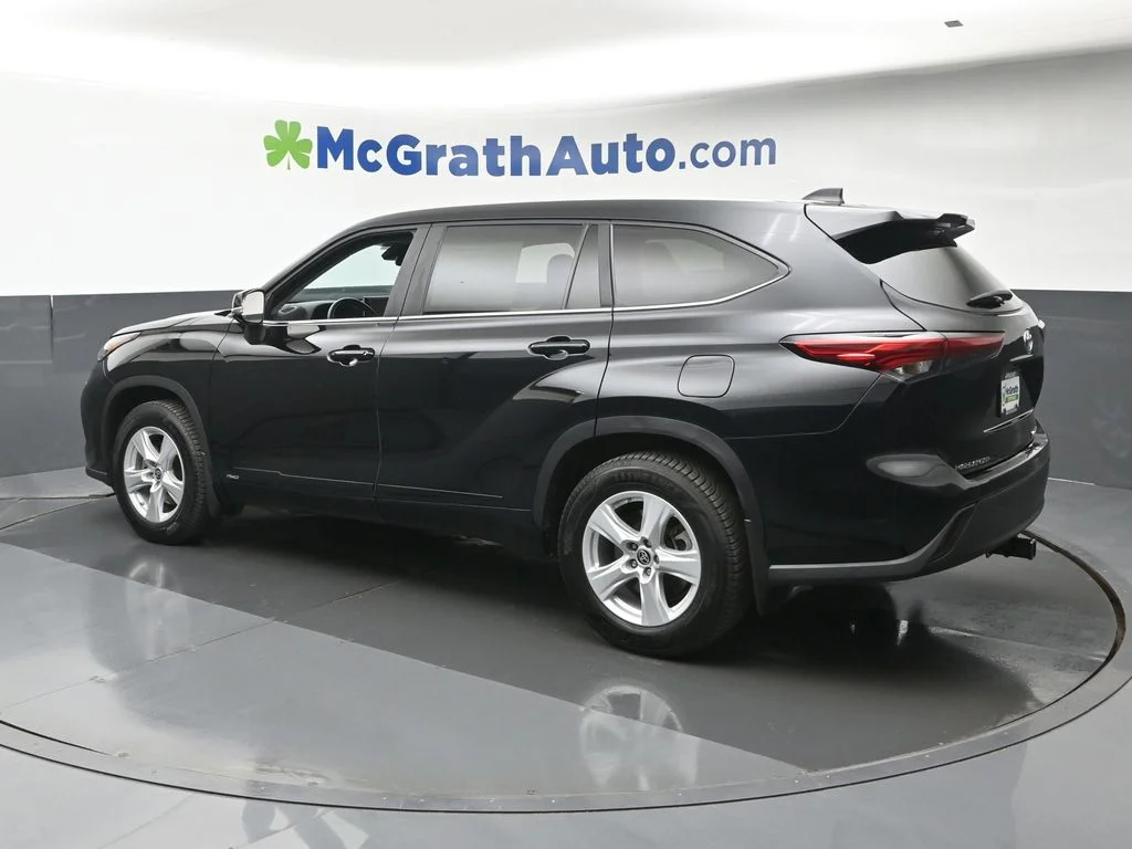 Used 2023 Black Toyota LE image 27