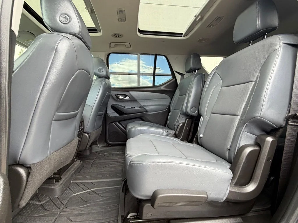 Used 2020 Black Chevrolet Premier image 21