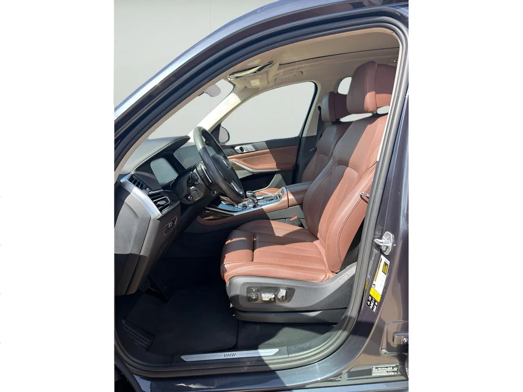 Used 2019 Arctic Gray Metallic BMW xDrive40i image 9