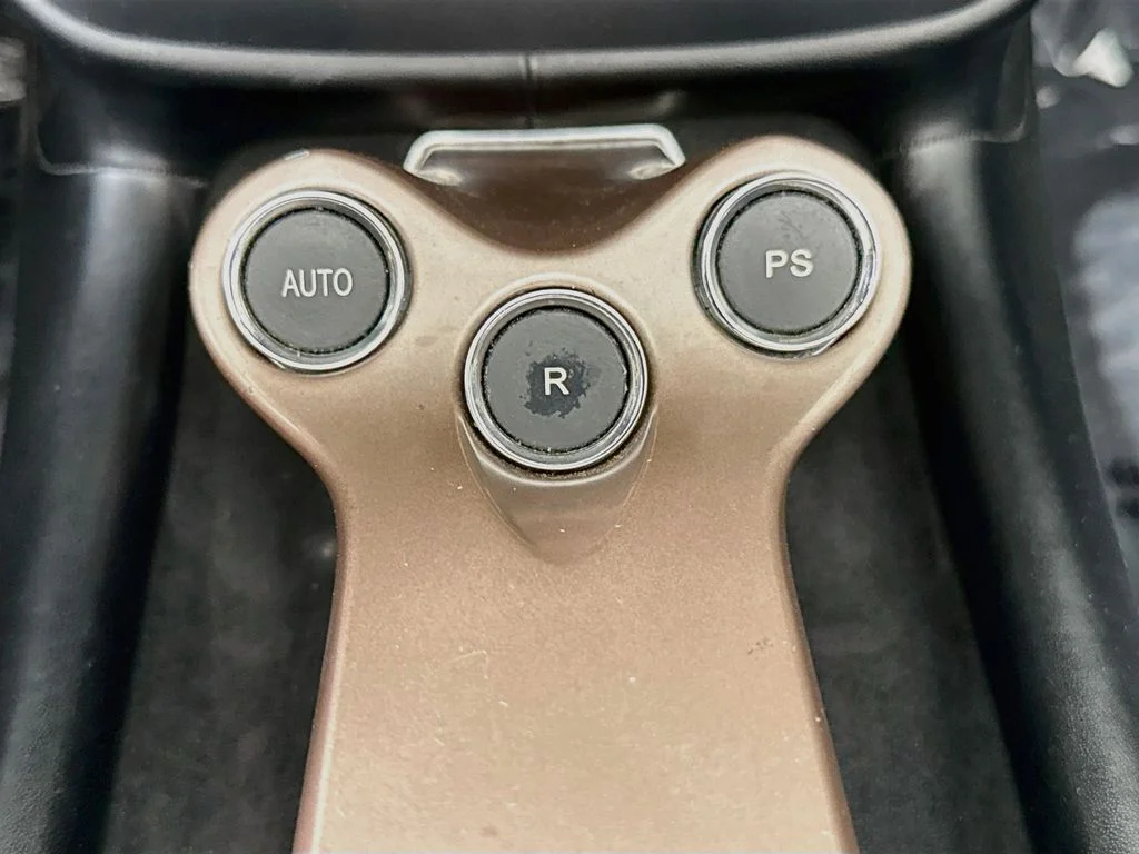 Used 2014  Ferrari Base image 17