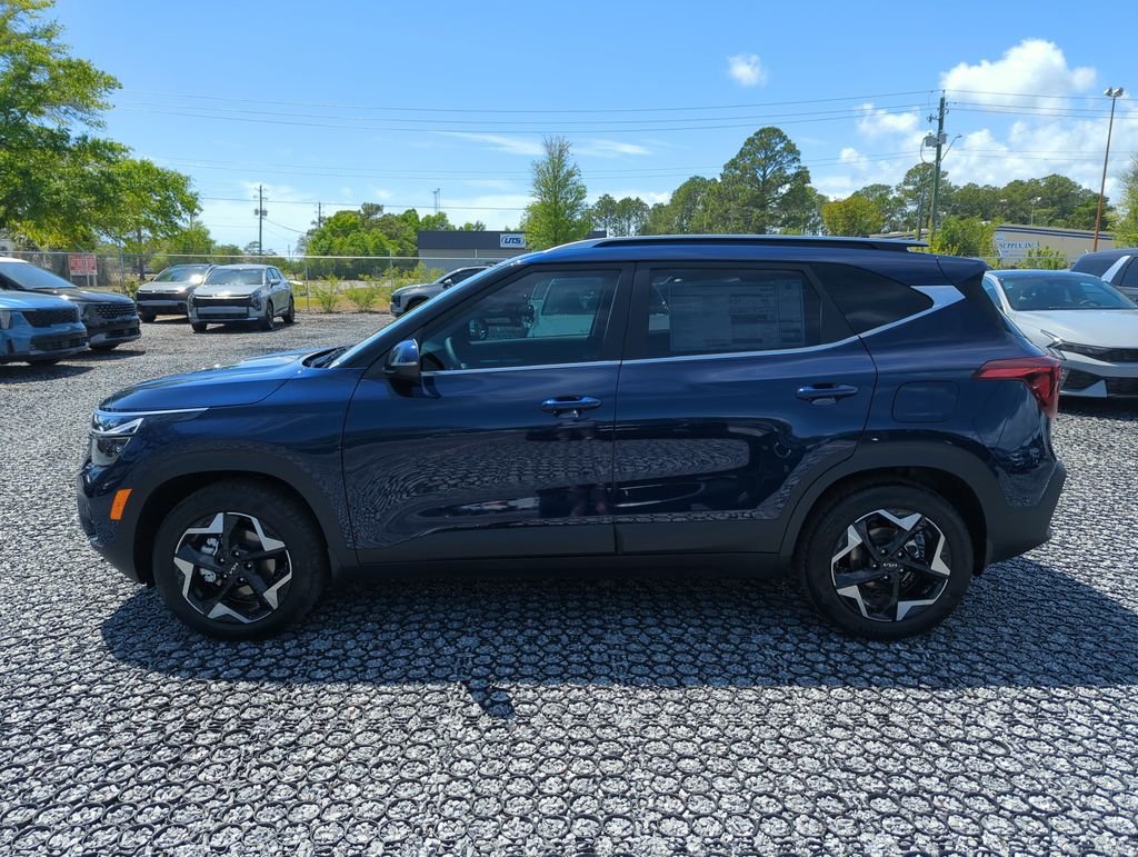 New 2026 Dark Ocean Blue Kia EX image 4