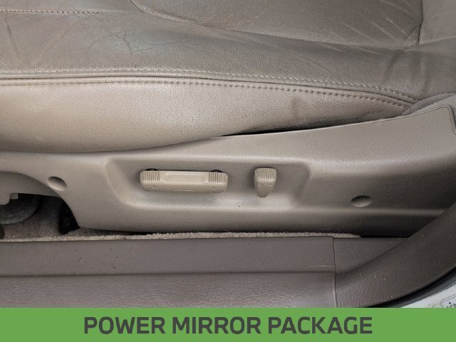 Used 2001 White Honda EX-L image 17