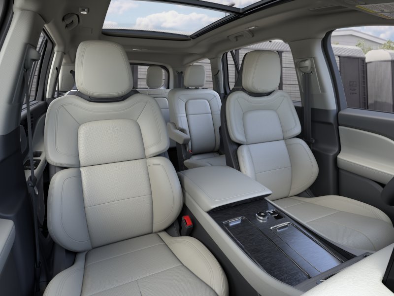 New 2026 Pristine White Metallic Tri-Coat Lincoln Reserve® image 10