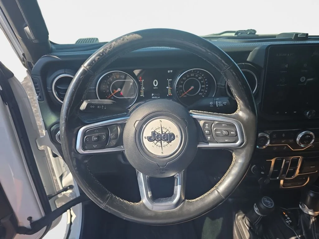 Used 2020 Bright White Clearcoat Jeep Overland image 13
