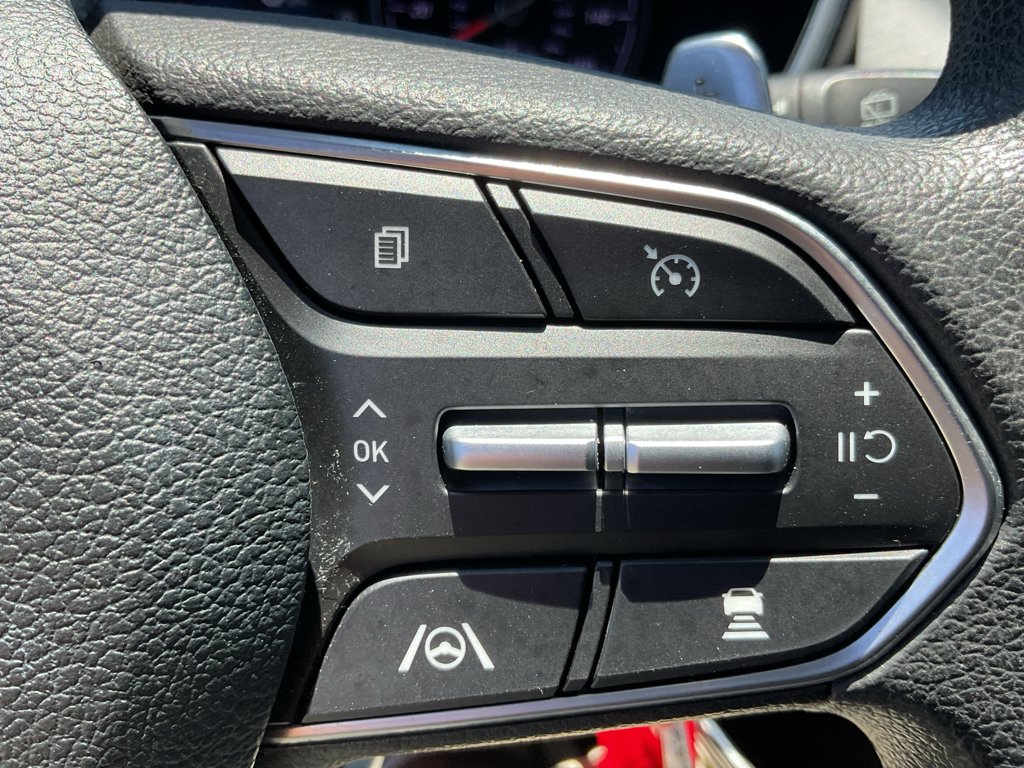 Used 2022 Shimmering Silver Hyundai SE image 31