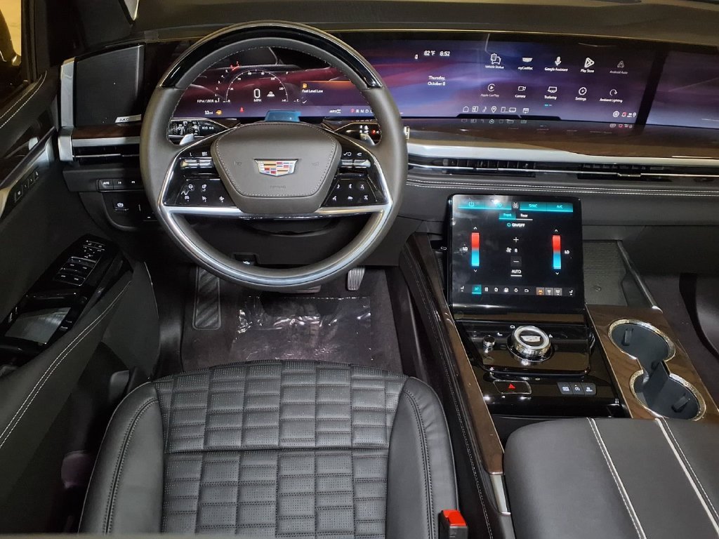 2027 Cadillac Escalade Platinum Sport - Photo 13