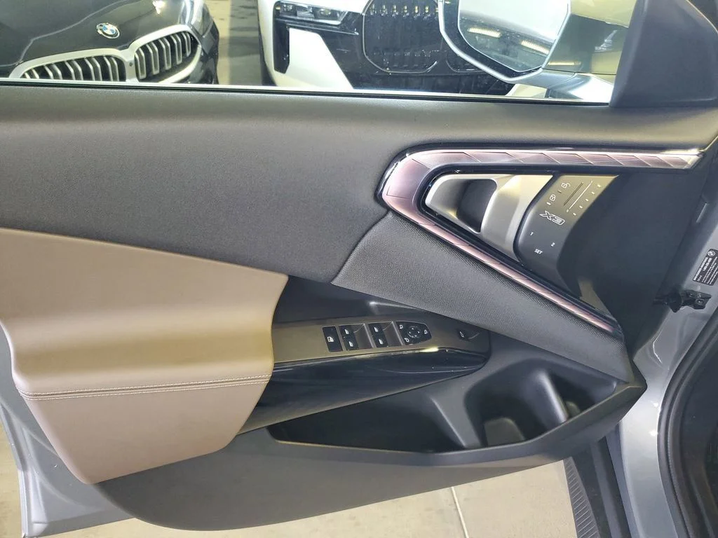 Used 2026 Skyscraper Grey Metallic BMW 30 xDrive image 14