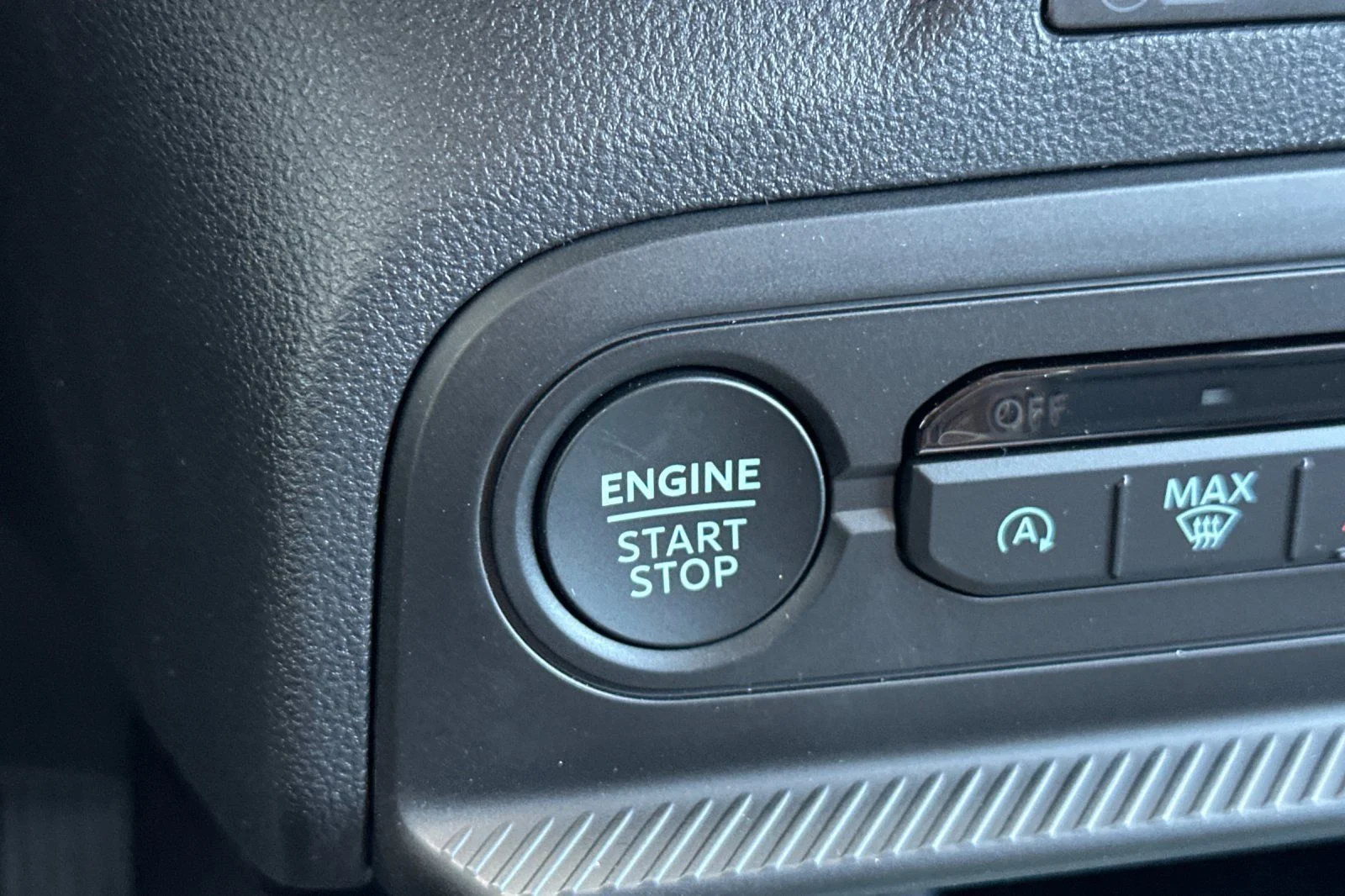 New 2026 Carbonized Gray Metallic Ford Outer Banks® image 18