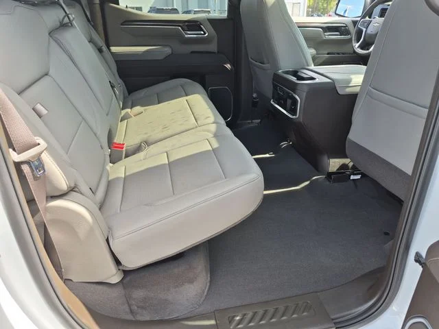 Used 2025 White Chevrolet LTZ image 36