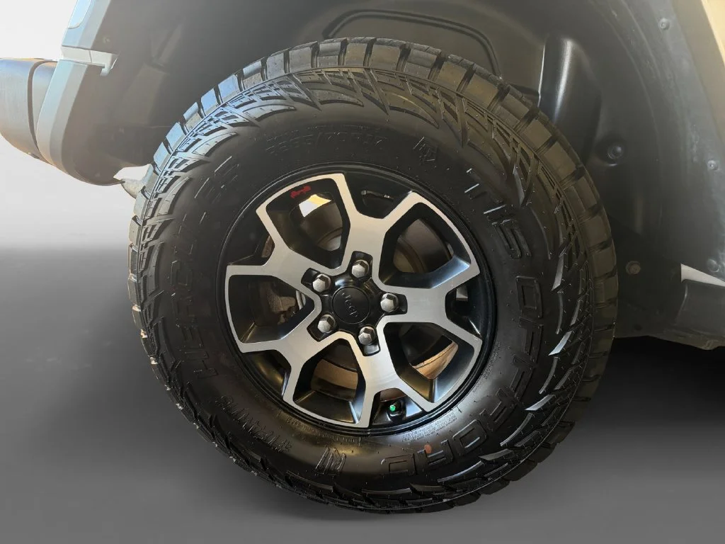 Used 2020 White Jeep Unlimited Rubicon image 11