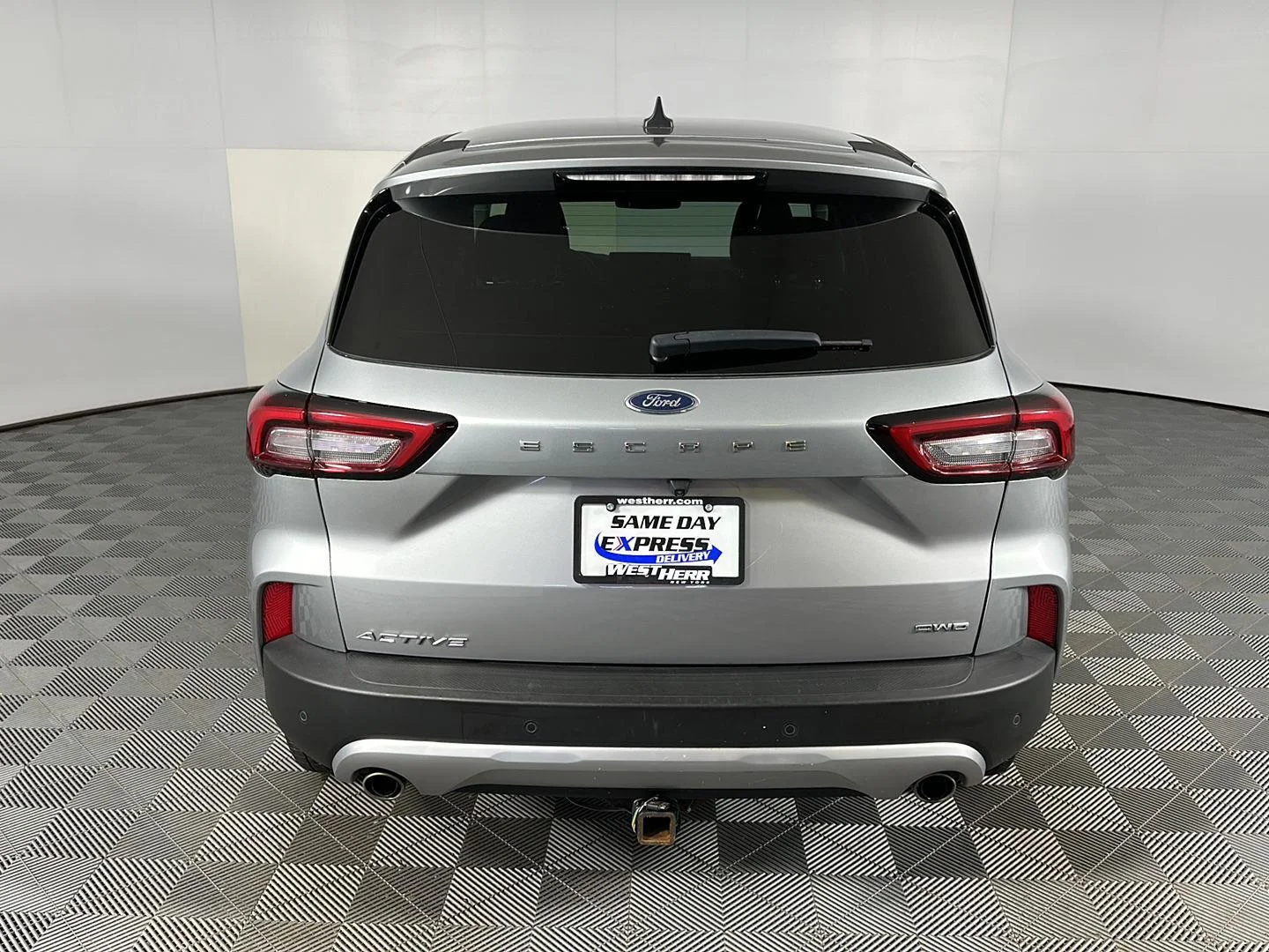 Used 2023 Iconic Silver Ford Active image 27
