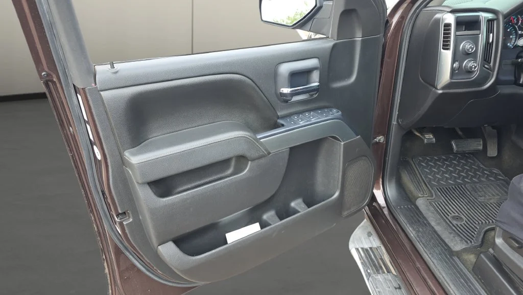 Used 2016 Brown Chevrolet LT image 17