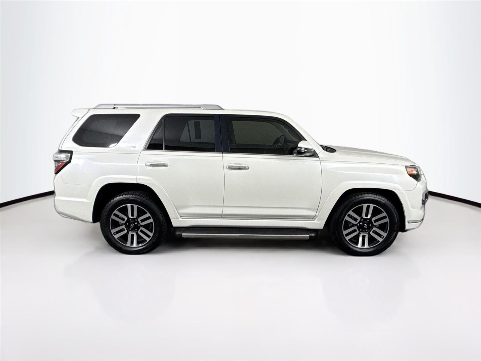 Certified Used 2023 Blizzard Pearl Toyota Limited image 11