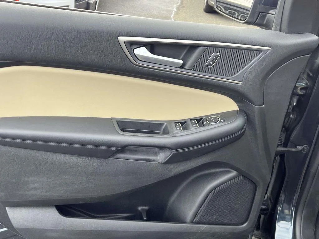 2022 Ford Edge SEL - Photo 20