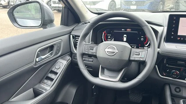 New 2026 Gray Nissan Platinum image 24