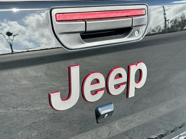 New 2026 Black Clear-Coat Exterior Paint Jeep Rubicon image 19