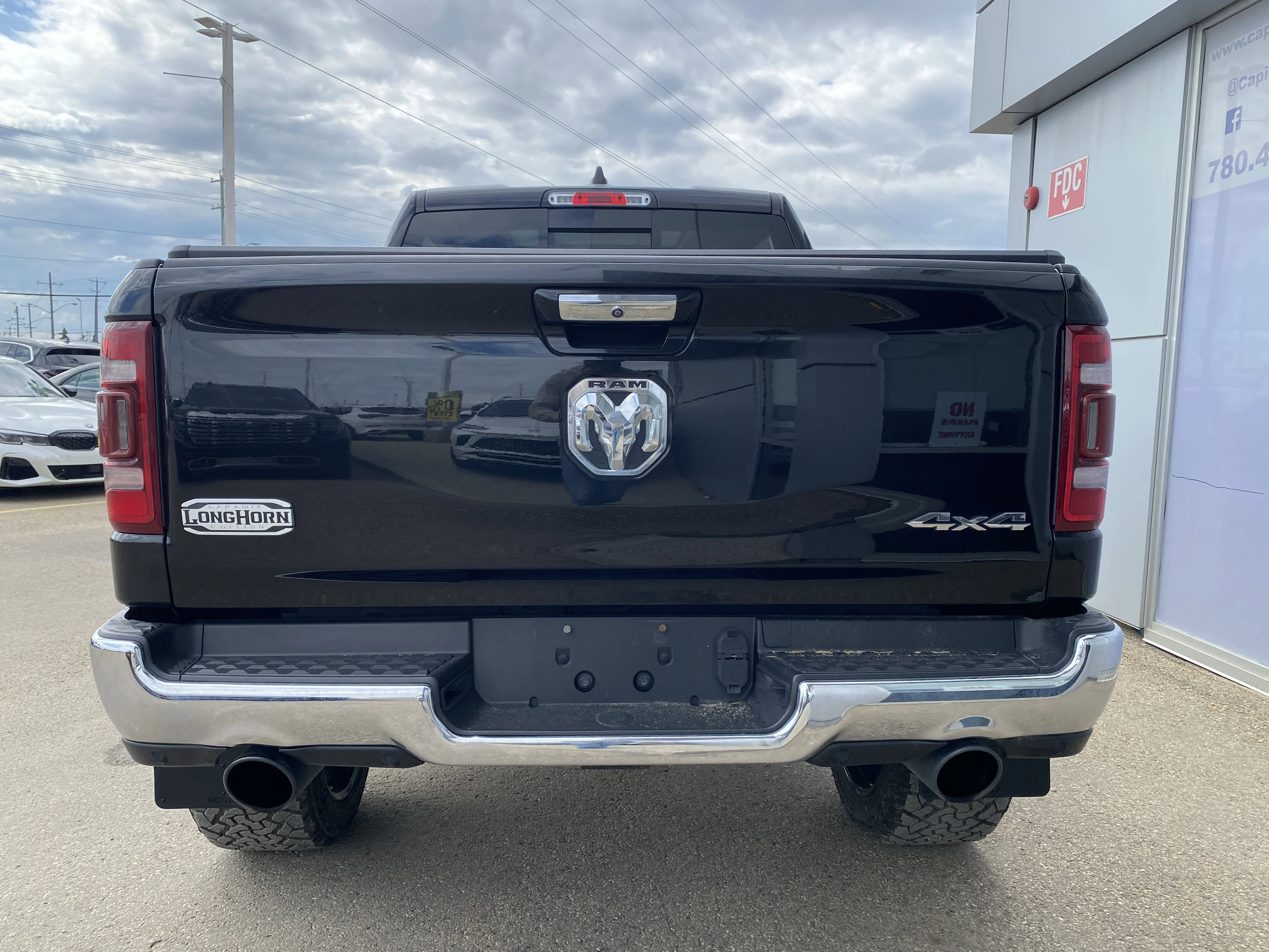 Certified Used 2019 Black Ram Laramie Longhorn * LIFTED * AIR RIDE DELETE * PANORAMIC SUNROOF * image 5