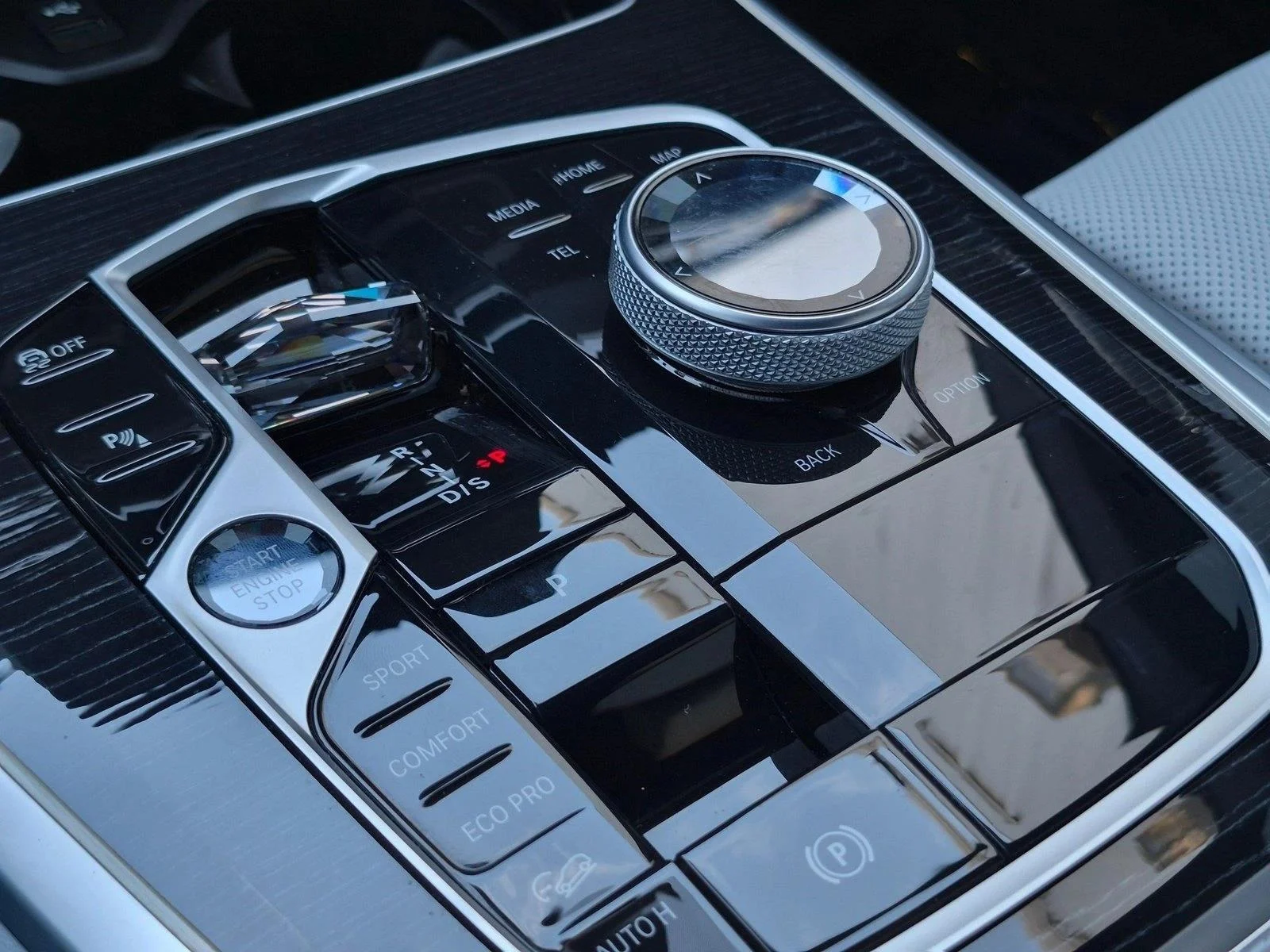 Used 2024 Frozen Pure Grey Metallic BMW M60i image 14