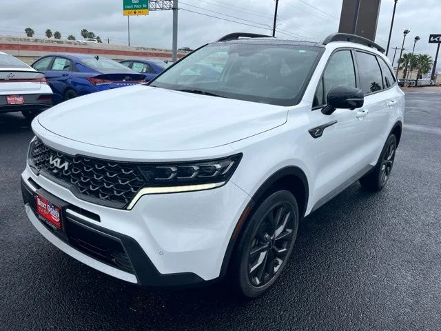 Used 2023 White Kia X-Line SX Prestige image 5