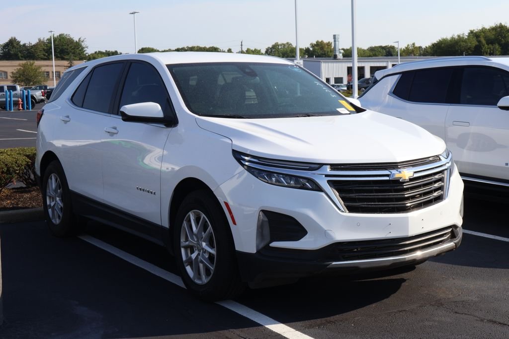 Used 2024 Summit White Chevrolet LT image 3