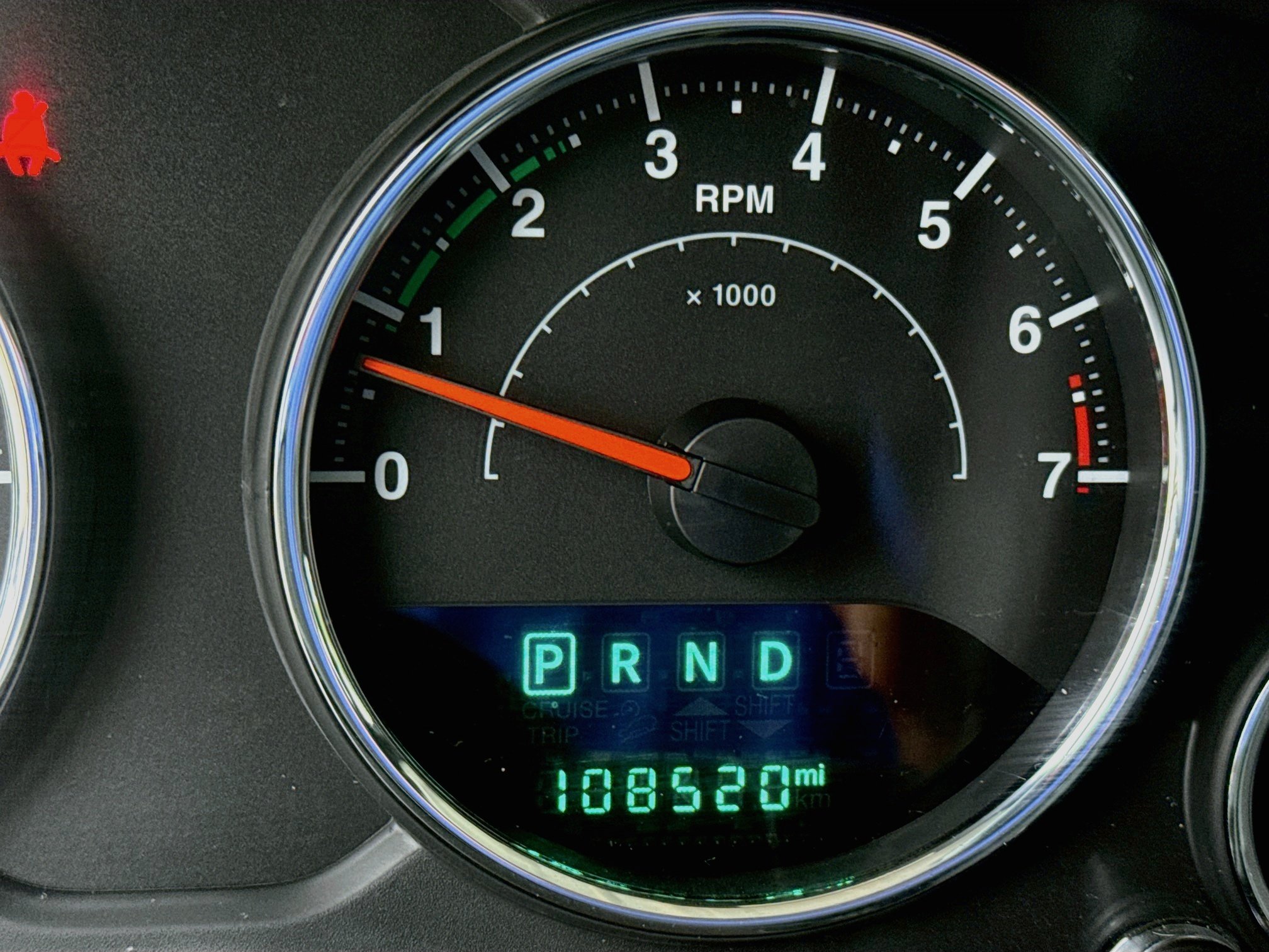 Used 2018 Bright White Clearcoat Jeep Altitude image 11