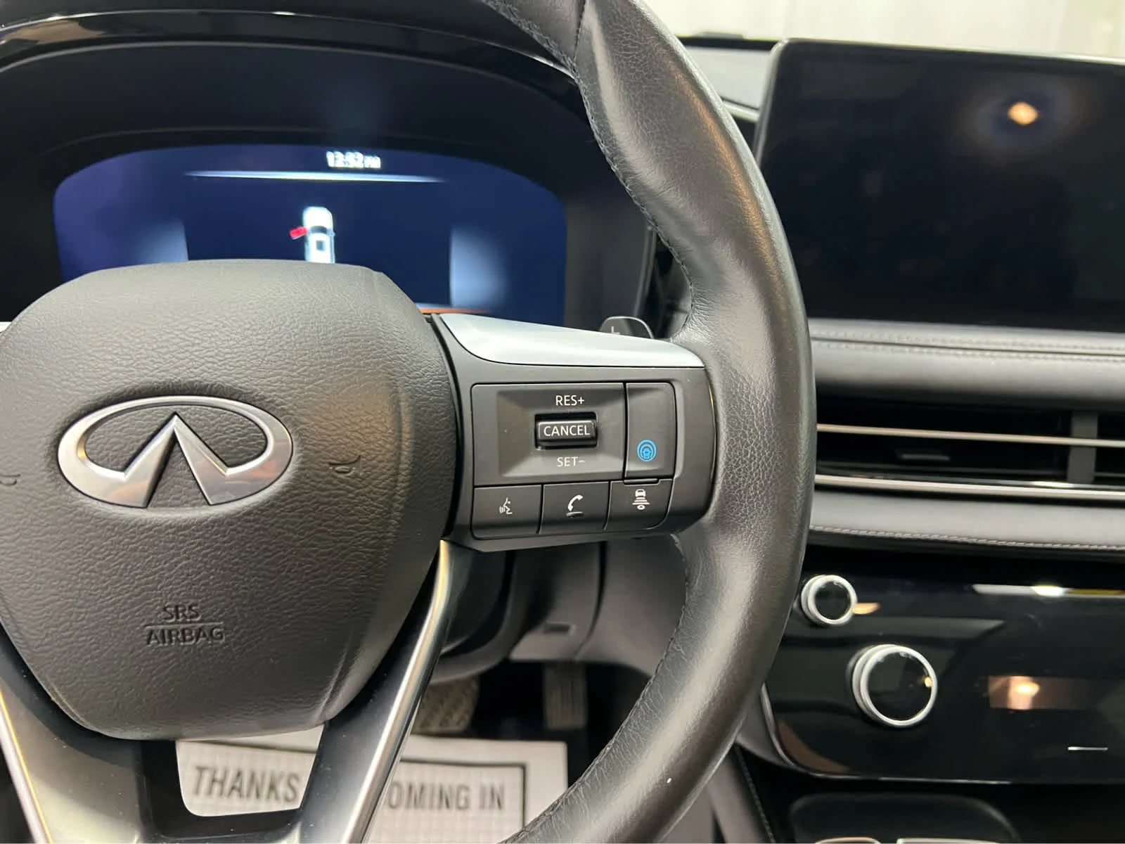 Used 2024 WH INFINITI LUXE image 23