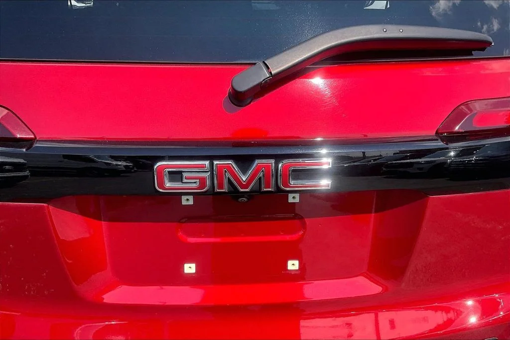 Used 2023 Volcanic Red GMC SLE image 32