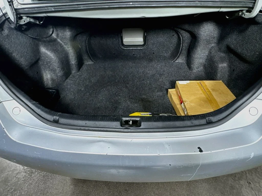 Used 2007 Silver Toyota XLE image 30
