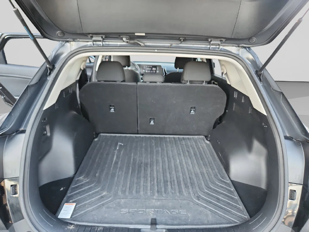 Used 2023 Black Kia LX image 19