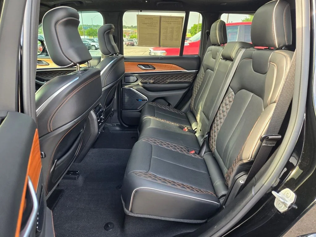 Certified Used 2022 Black Jeep Summit Reserve image 29