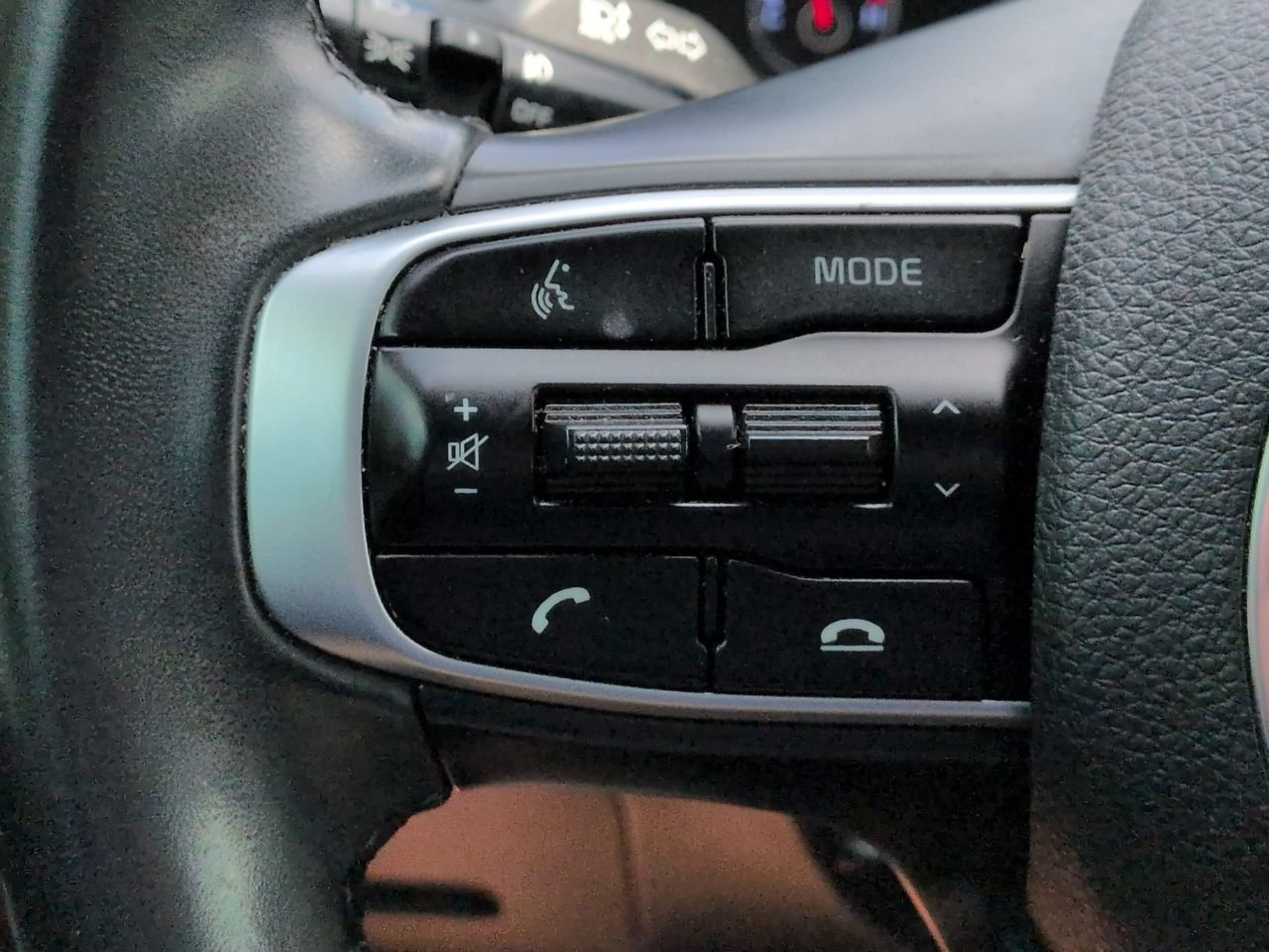 Used 2021 Wolf Gray Kia GT-Line image 22