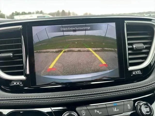 2026 Chrysler Pacifica Select - Photo 21