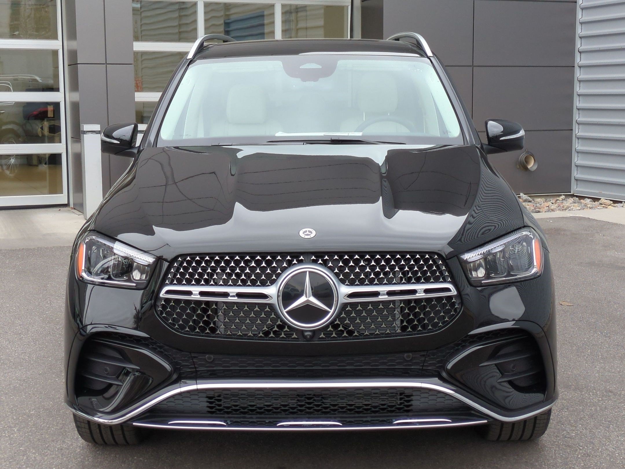 New 2026 Obsidian Black Metallic Mercedes-Benz GLE 350 image 25