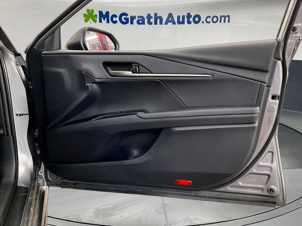 Used 2025 Gray Toyota SE image 28