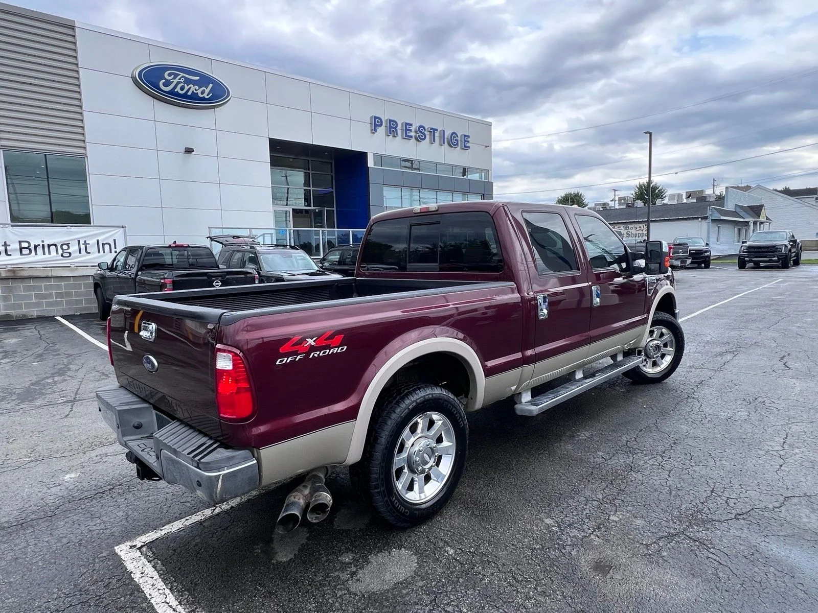 Used 2009 Royal Red Clearcoat Metallic Ford Lariat image 13