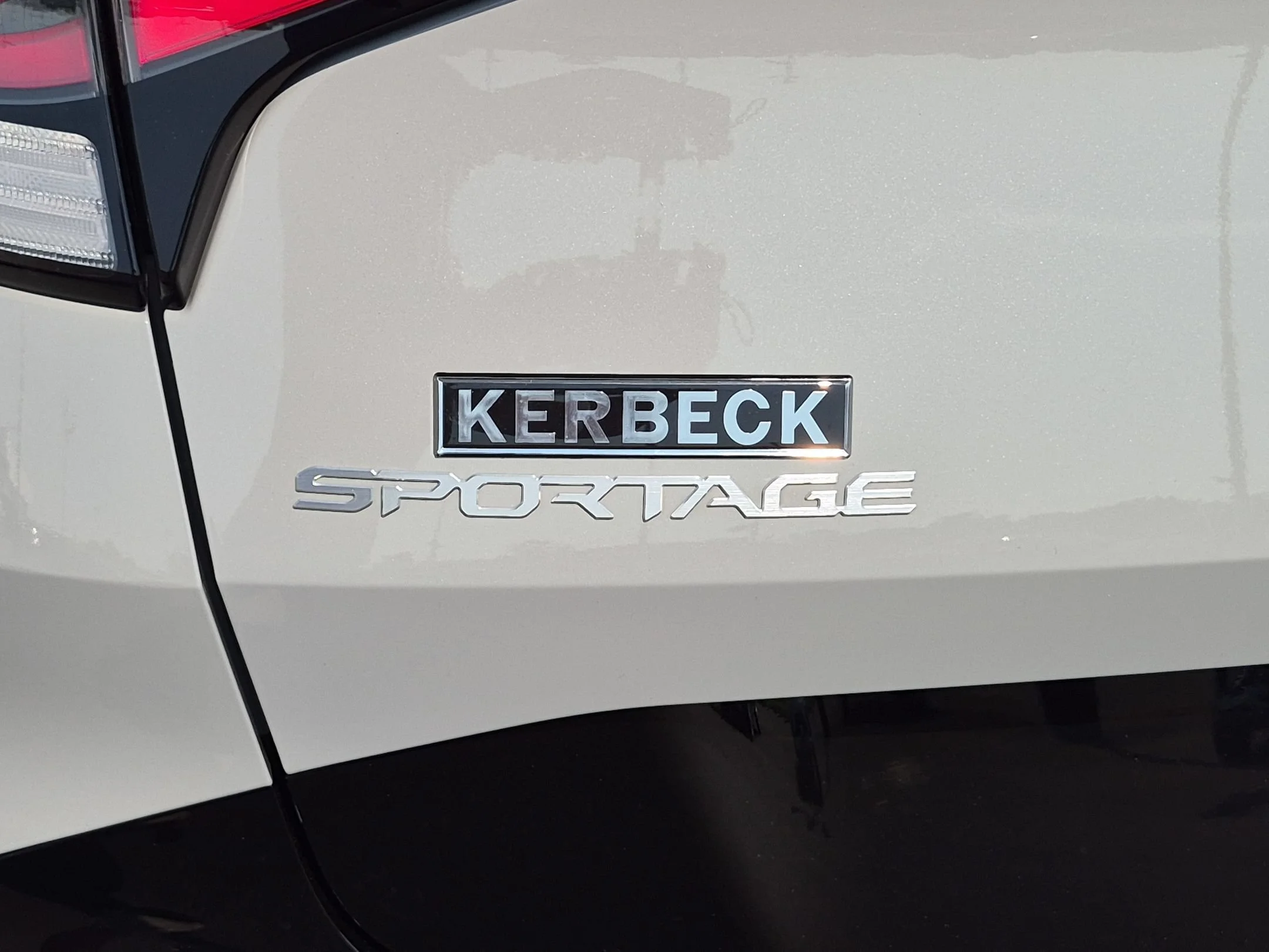 Used 2023 Wolf Gray Kia SX-Prestige image 32