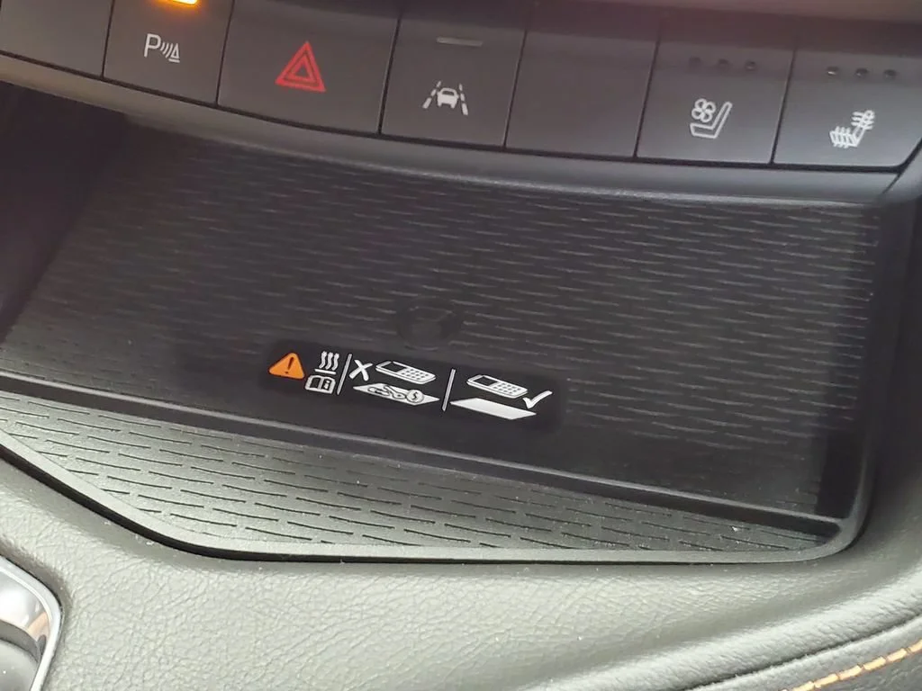 Used 2022 ELECTRIC BLUE Cadillac V-Series image 18