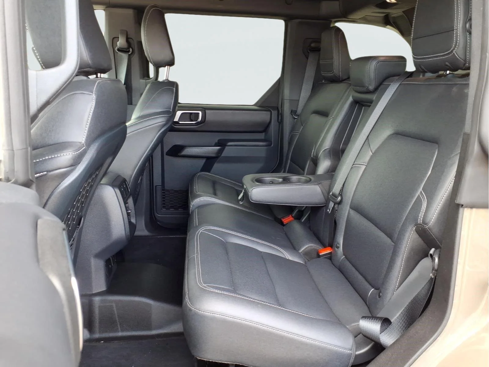 Used 2025  Ford Badlands image 10