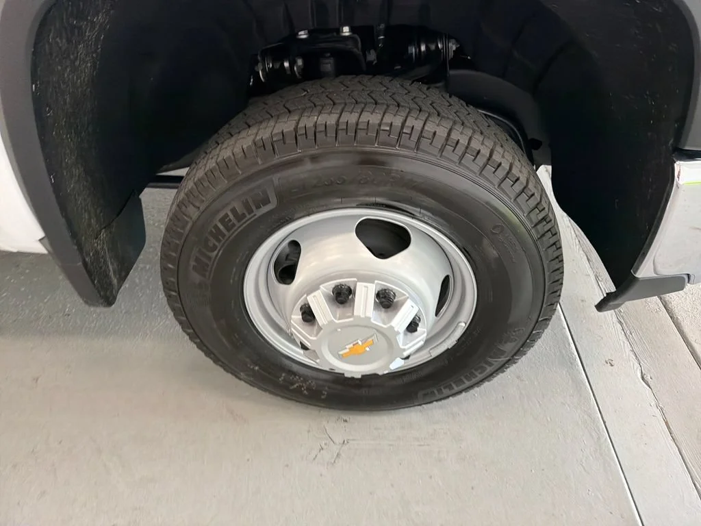 New 2026 Summit White Chevrolet Work Truck image 4