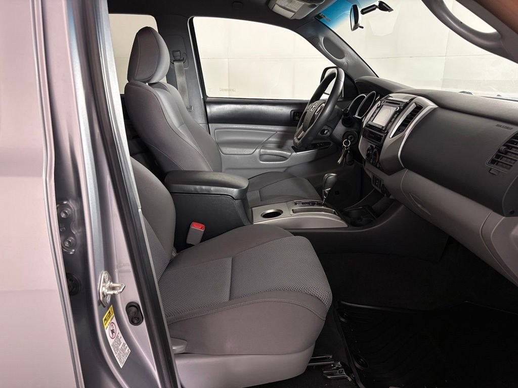 Used 2015 Silver Toyota PreRunner image 39