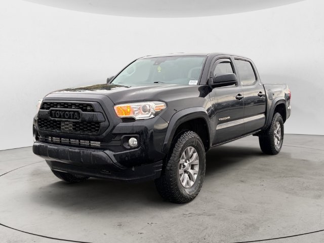 Used 2019 Black Toyota SR5 image 1