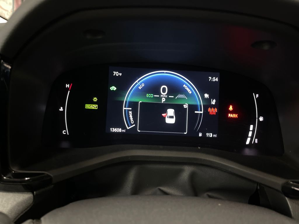 Certified Used 2025  Toyota LE image 20