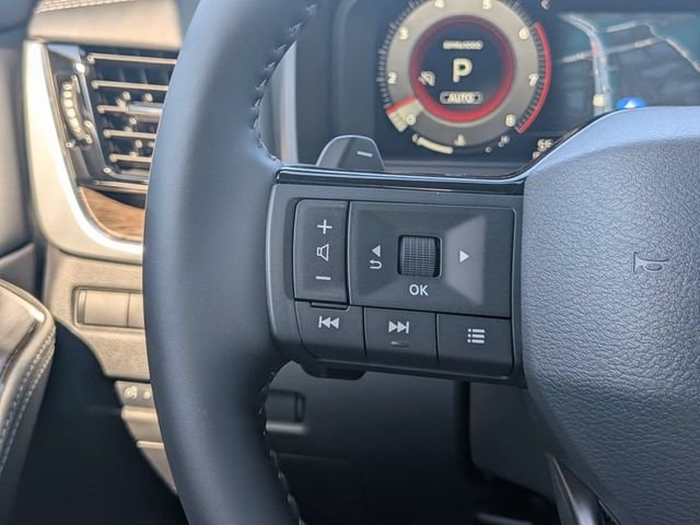 New 2026 Champagne Silver Metallic / Super Black Two-tone Nissan Platinum image 26