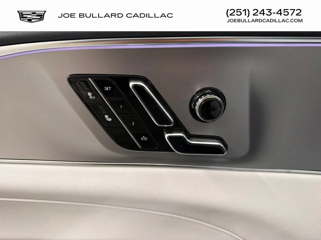 2027 Cadillac LYRIQ Luxury - Photo 12