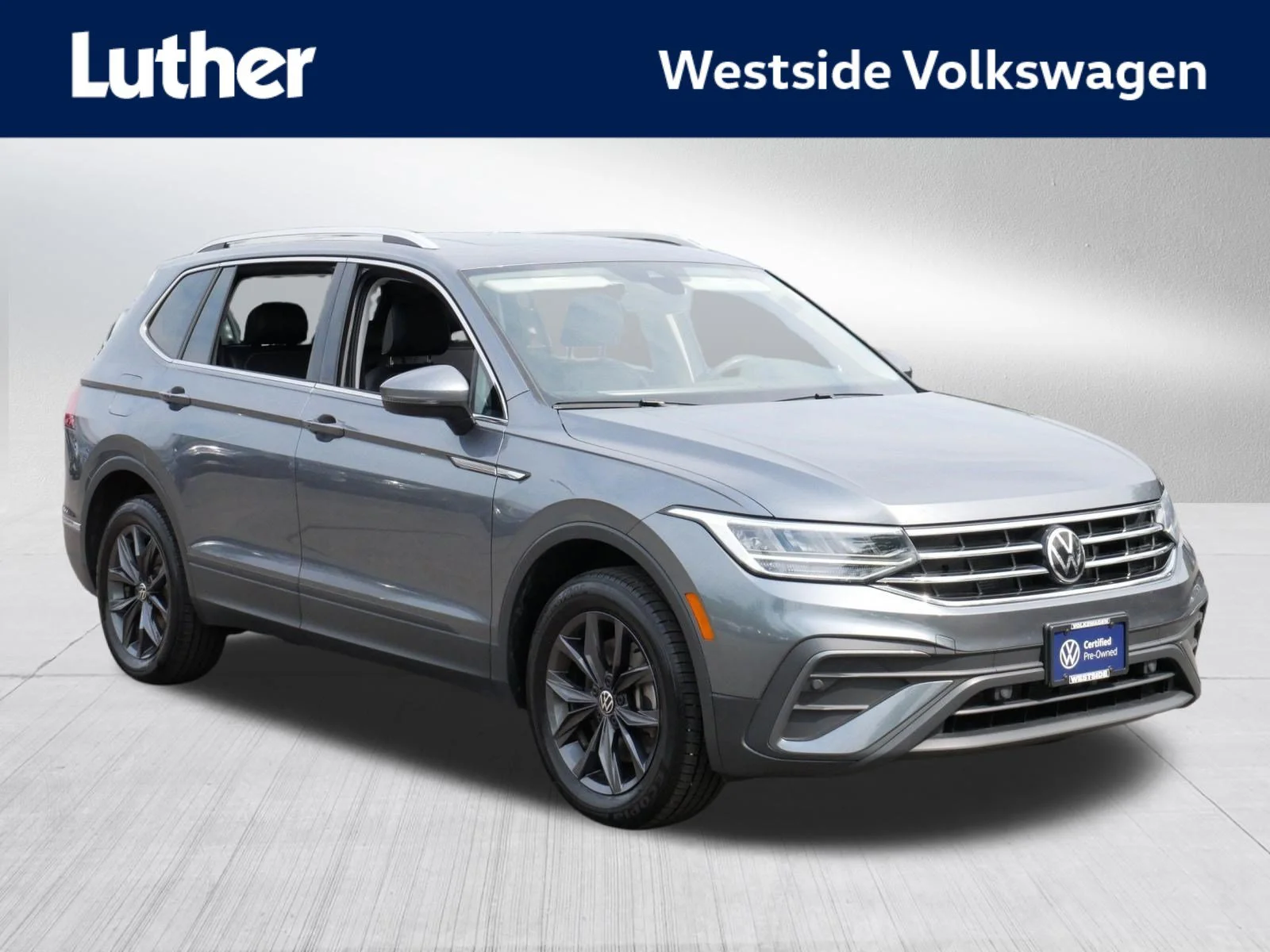 Certified Used 2023 Platinum Gray Metallic Volkswagen SE image 1