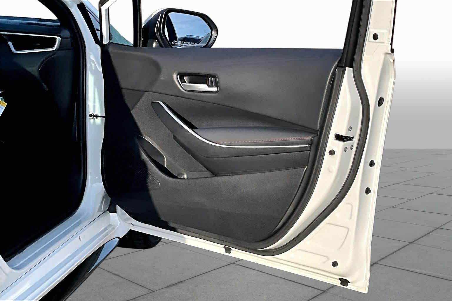 Used 2023 Ice Cap Toyota Hybrid SE image 22