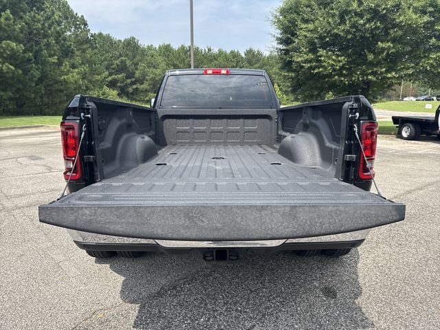 New 2026 Black RAM Tradesman image 18