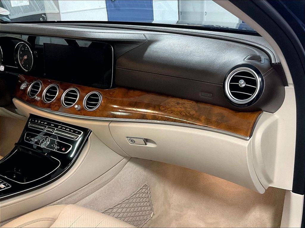 Used 2018 Black Mercedes-Benz E 400 image 13