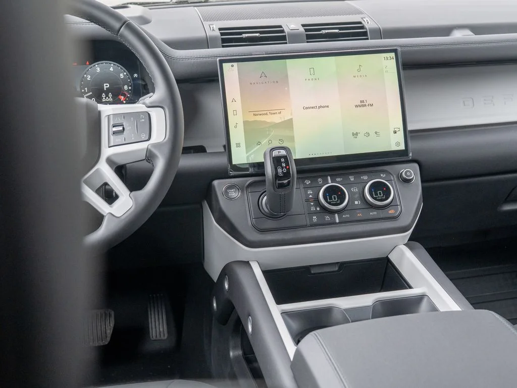New 2026 Fuji White Land Rover S image 19